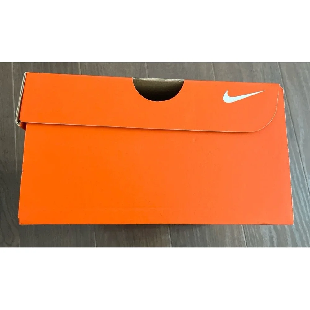 Nike empty‎ shoe box